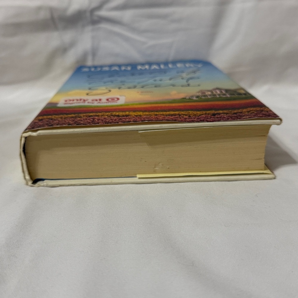 Signed “Secrets of the Tulip Sisters” Hardcover Romance by Susan Mallery - Picture 6 of 15